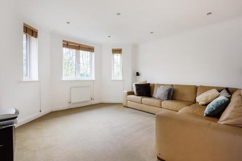 2 bedroom apartment to rent, Sunningdale,  Berkshire,  SL5