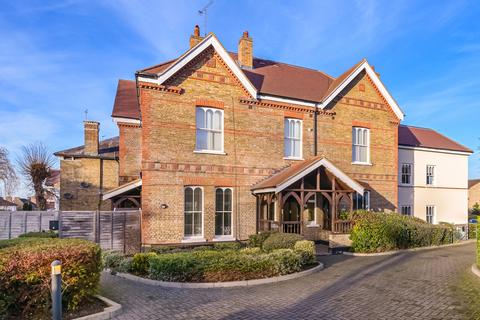Flat 6, 28 Castlebar Park, London, W5 1BU