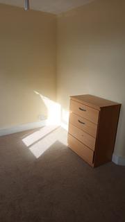 1 bedroom flat to rent, Rush Green Road, Romford, Essex, RM7