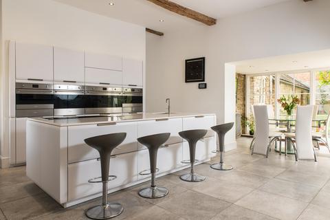 5 bedroom detached house for sale, Ullington, Evesham, Worcestershire, WR11