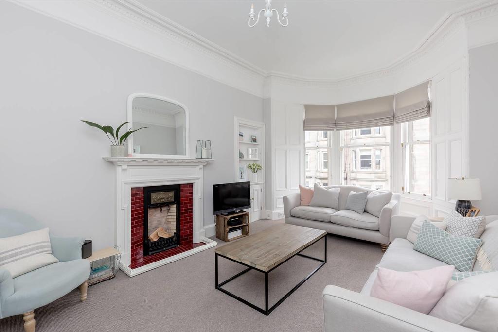 Darnell Road, Edinburgh, EH5 2 bed flat £370,000