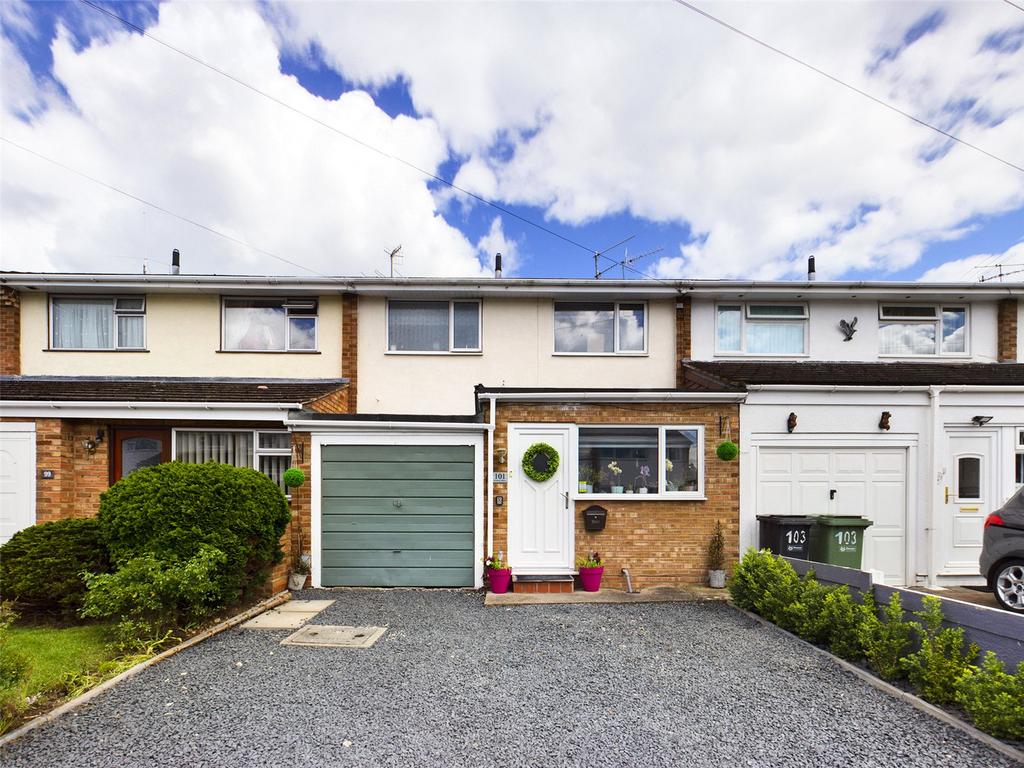 Kilbury Drive, Worcester... 3 bed terraced house £270,000