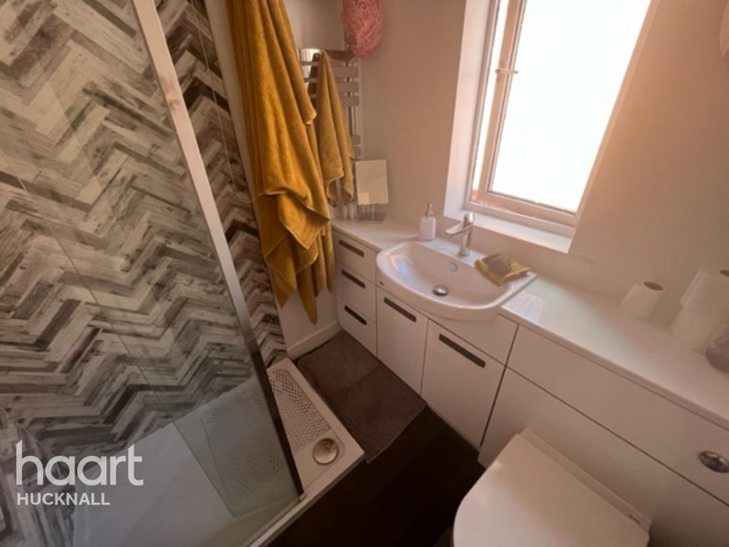 Bedford Grove, Nottingham 3 bed detached house £270,000