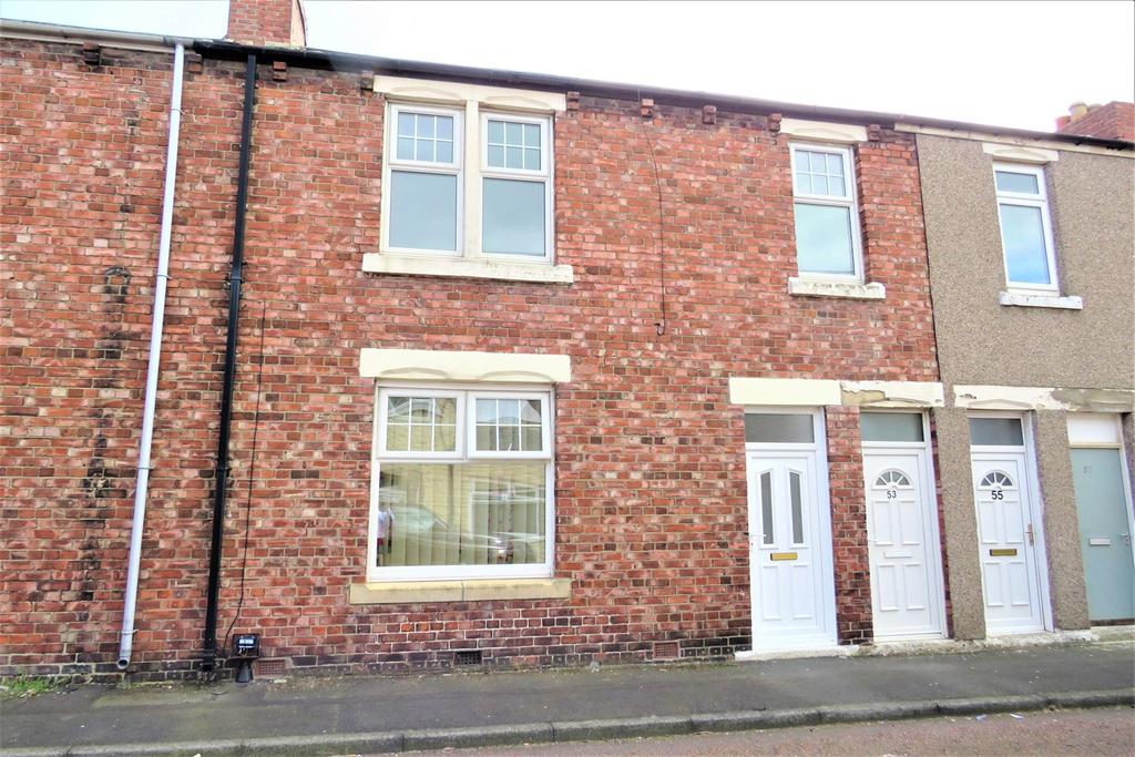 Queen Street, Birtley 3 bed flat £29,950