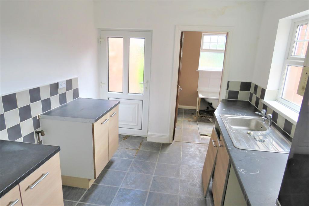 Queen Street, Birtley 3 bed flat £29,950