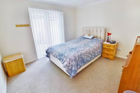 39 Winston Way, Ringwood, BH24 1QG