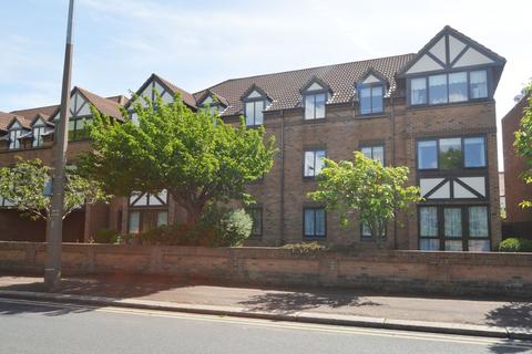 2 bedroom retirement property for sale - Thorpe Hall Avenue, Waters Mead, SS1
