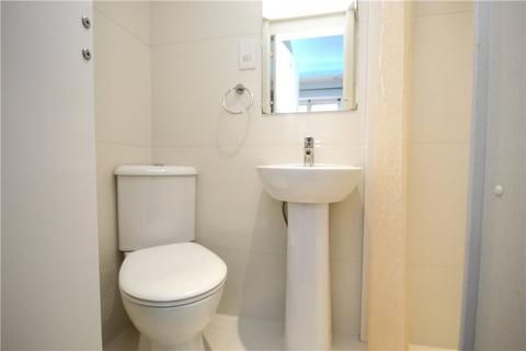 Studio to rent, Delorme Street, London, W6