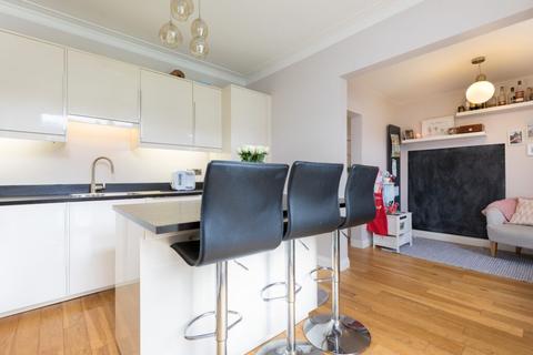 5 Carrick Crescent, Giffnock, Glasgow, G46 6PP