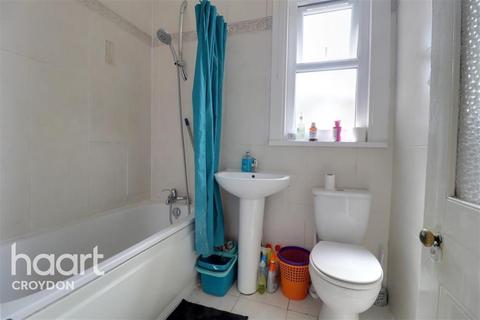 1 bedroom in a house share to rent - Thornhill Road, CR0