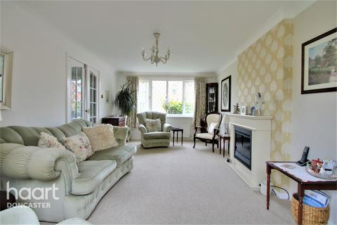 6 Cromwell Grove, Skellow, Doncaster, DN6 8RH