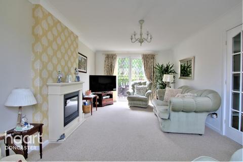6 Cromwell Grove, Skellow, Doncaster, DN6 8RH