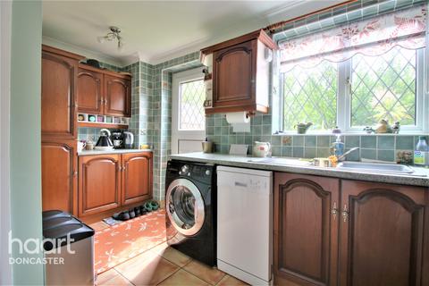 6 Cromwell Grove, Skellow, Doncaster, DN6 8RH