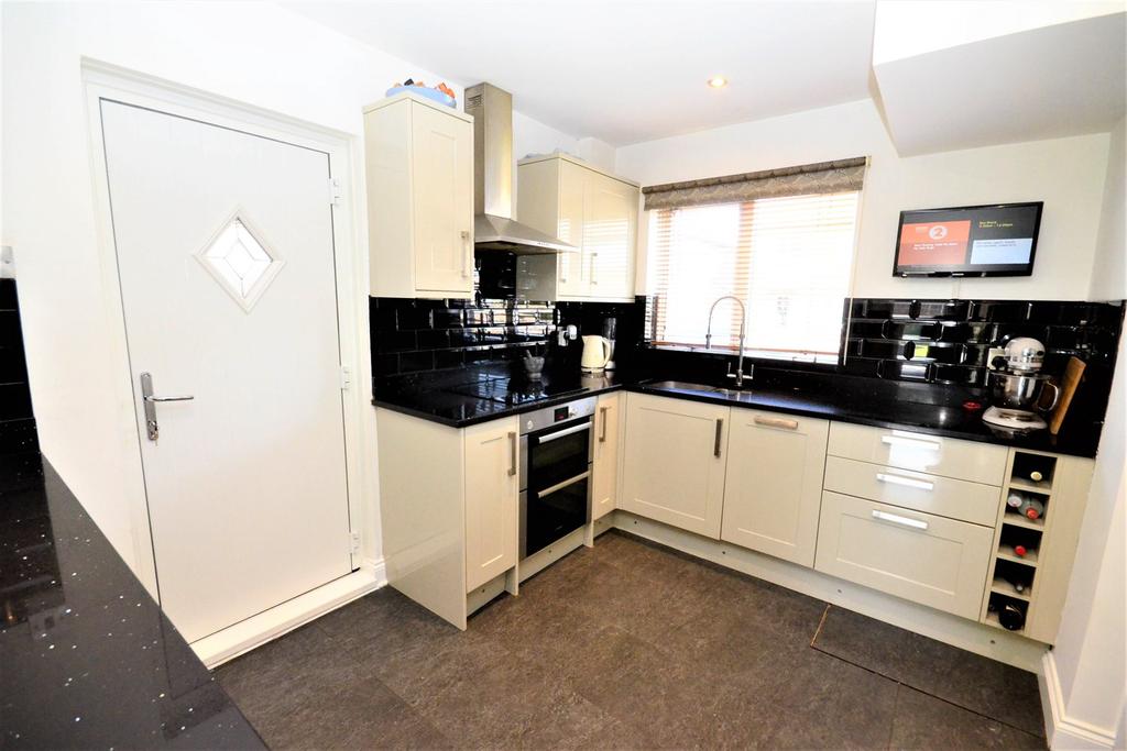 Windermere Crescent, Jarrow 3 bed semidetached house £134,950