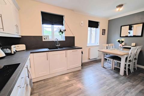 21 Cedar Grove, Brighouse, HD6 4FE
