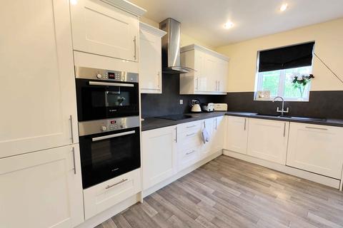 21 Cedar Grove, Brighouse, HD6 4FE