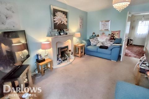 35 Bishops Grove, Merthyr Tydfil, CF47 9LJ