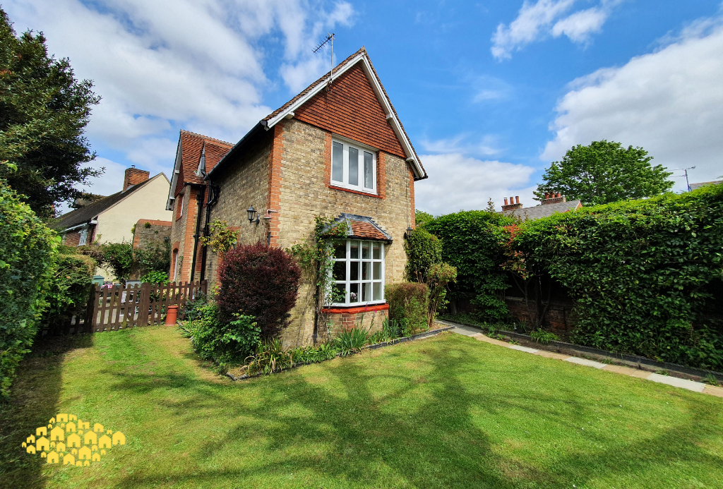 ThorpeLeSoken 3 bed detached house for sale £450,000