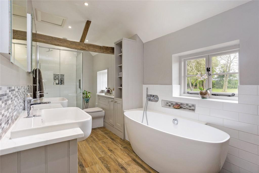 Main Bathroom
