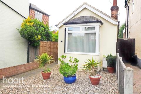1 bedroom detached bungalow for sale - Church Road, COLCHESTER