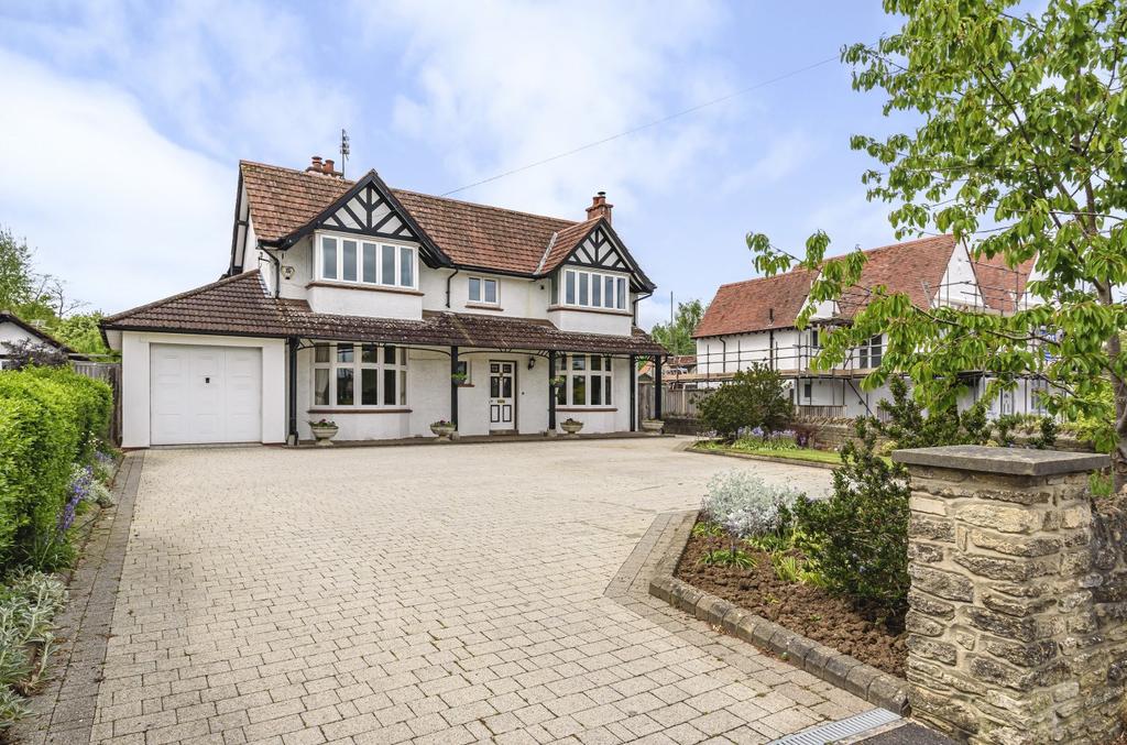 Rodden Road, Frome, BA11 4 bed detached house £850,000