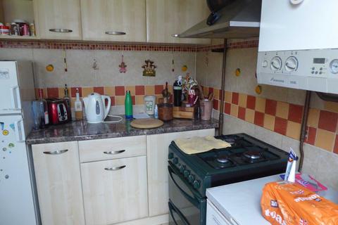 3 bedroom house to rent, Northumberland Avenue, Reading