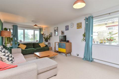 4 bedroom detached bungalow for sale, Warren Road, Woodingdean, Brighton, East Sussex