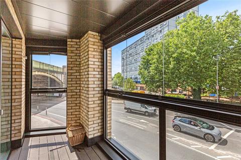 1 bedroom apartment to rent, Patcham Terrace, London, SW8