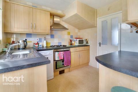 7 Durrant Way, Orpington, BR6 7EH