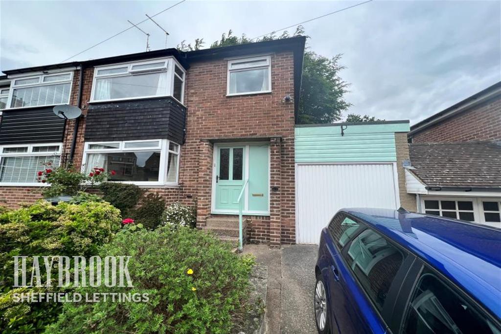 Vicarage Rd Grenoside S35 3 bed semidetached house £850 pcm (£196 pw)