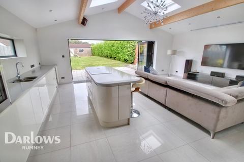 3 bedroom detached house for sale - Newport Road, Cardiff