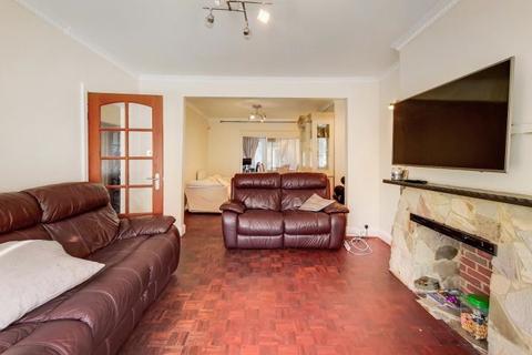 1 Chelford Road, Bromley, BR1 5QT