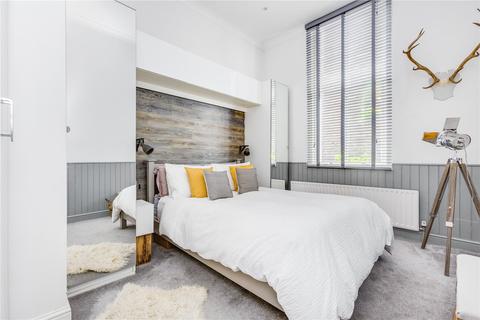 2 bedroom flat for sale - The Roundhouse, Northside Wandsworth Common, Wandsworth, London