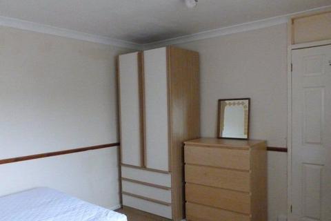 1 bedroom in a house share to rent - Brilliant double room! All bills included!