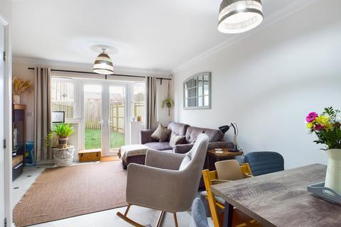 2 bedroom house to rent, Highcross Place, Chertsey, Surrey, KT16