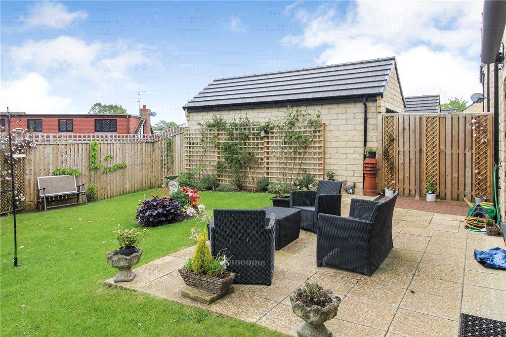 Lawned Garden