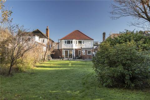 4 bedroom detached house to rent, High Drive, New Malden, KT3