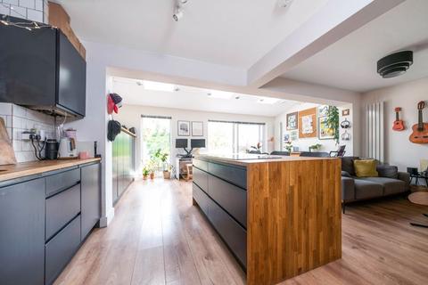 49 Camden Road, Bexley, DA5 3NZ