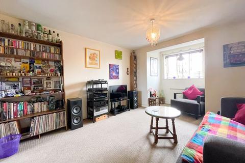 1 bedroom flat for sale - Quayside Close, Oldbury