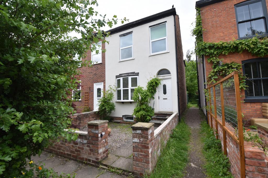 Shawe View, Flixton, M41 3 bed terraced house for sale £325,000