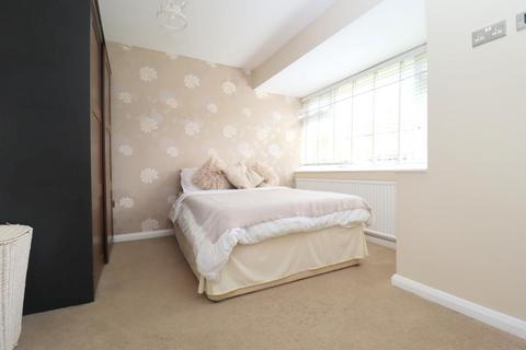 22 Hillview Crescent, Luton, LU2 7AA