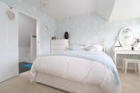 22 Hillview Crescent, Luton, LU2 7AA