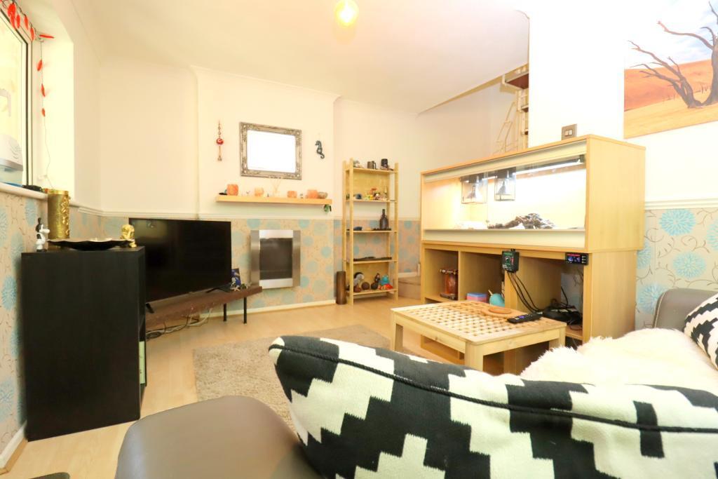Sorrel Close, Barton Hills, Luton, Bedfordshire, LU3 4AE 1 bed cluster