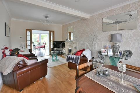 290 Mutton Lane, Potters Bar, EN6 2AU