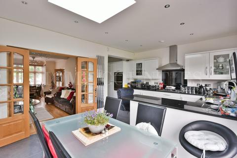 290 Mutton Lane, Potters Bar, EN6 2AU