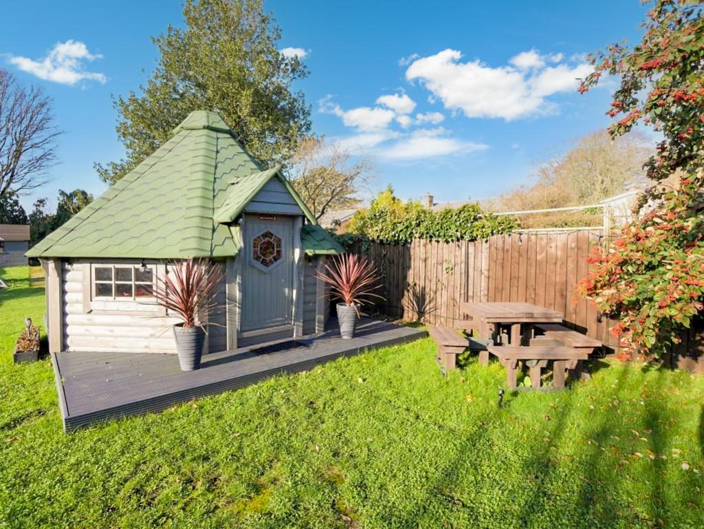 Hobbit house1