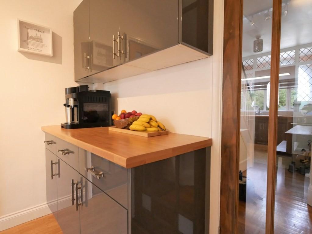 Kitchen diner6