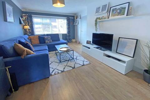 34 Crockwells Road, Exminster, Exeter, EX6 8DQ