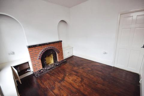 2 bedroom terraced house to rent, Chorlton Road, Birches Head