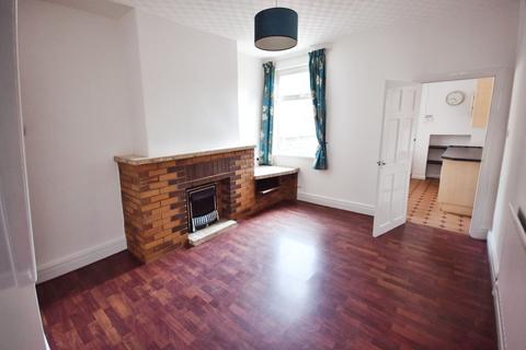 2 bedroom terraced house to rent, Chorlton Road, Birches Head